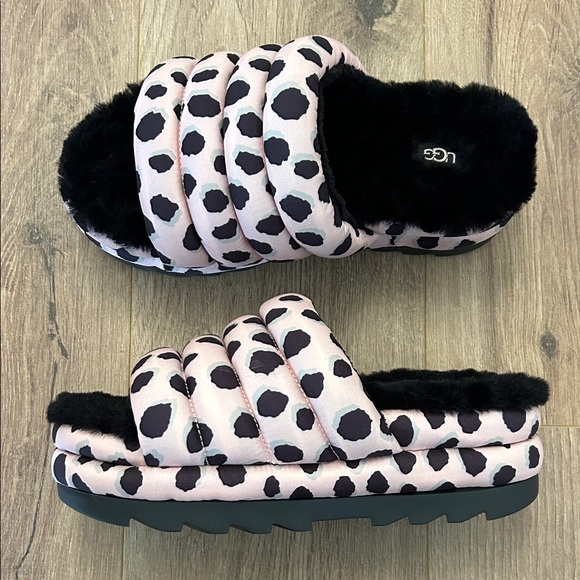 UGG Maxi Platform Pink Cheetah Slides - Picture 2 of 7